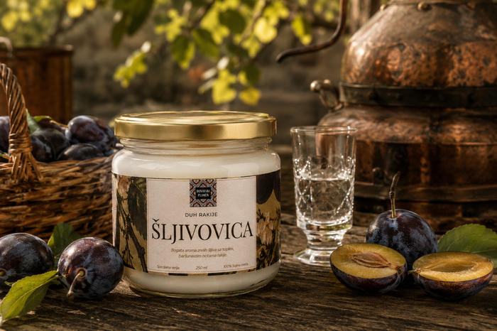 Sojina mirisna sveća Šljivovica sa mirisom pečene šljive, hrastovog bureta i dima – kolekcija Duh Rakije